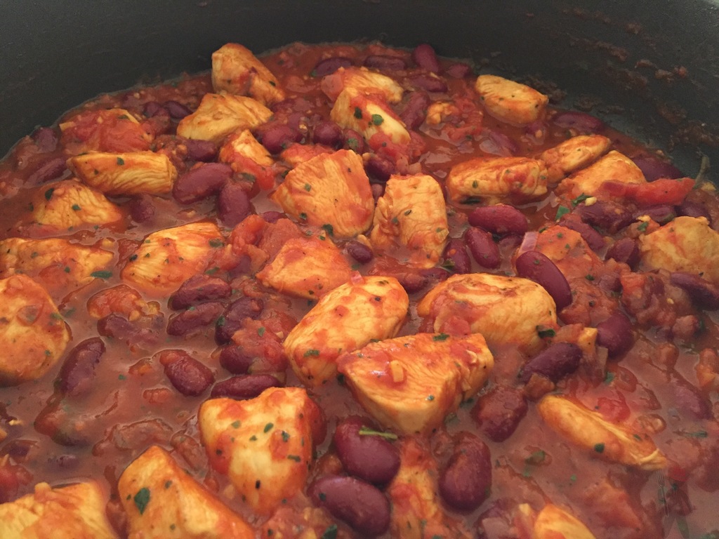 Hühnchen mit Tomaten-Bohnen - Gabel Gangster